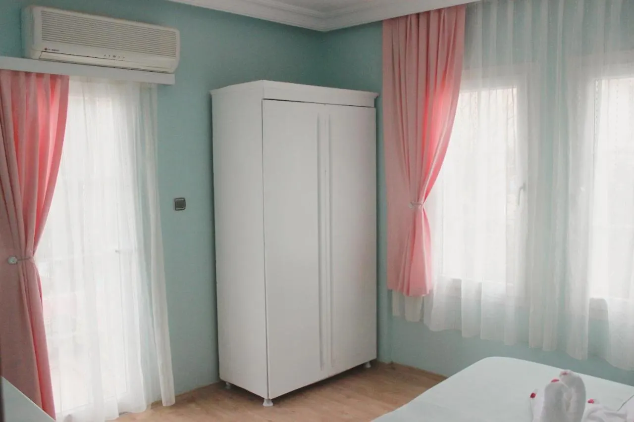 Turtle Apart Aparthotel Oludeniz